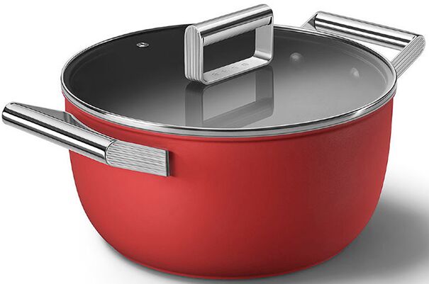 Кастрюли SMEG с антипригарным покрытием Кастрюли SMEG с уникальным антипригарным покрытием