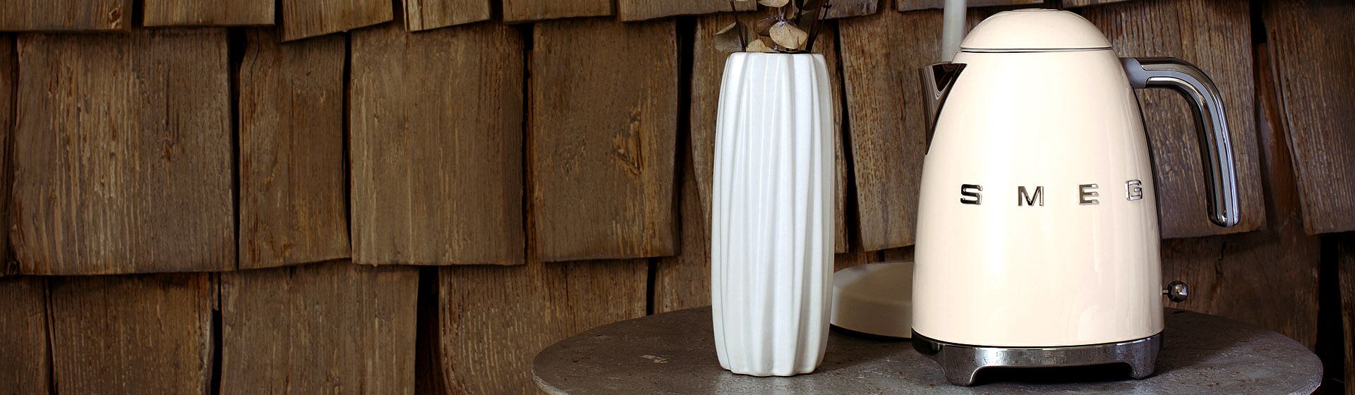 Вышла из строя закрытая нагревательная спираль в чайнике Чайники СМЕГ SMEG