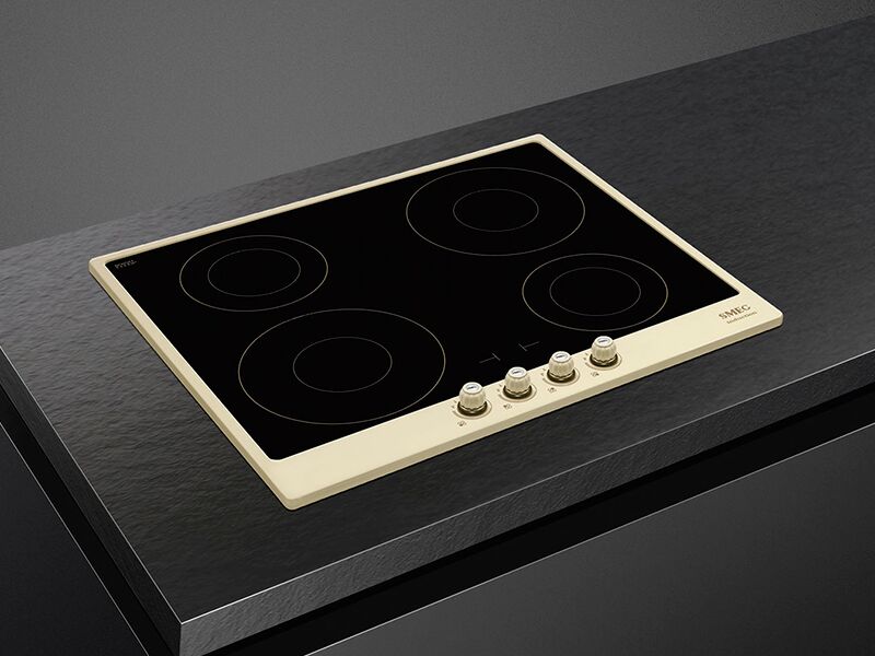 Газовые варочные панели из серии SMEG Cortina Газовые варочные панели из коллекции SMEG Cortina