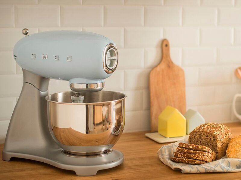 Корпус из литого алюминия в миксерах SMEG Корпус из литого алюминия в планетарных миксерах SMEG