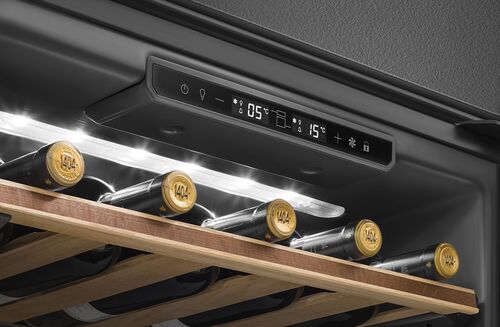 Винный шкаф Smeg CVI329X3 Винный шкаф Smeg CVI329X3