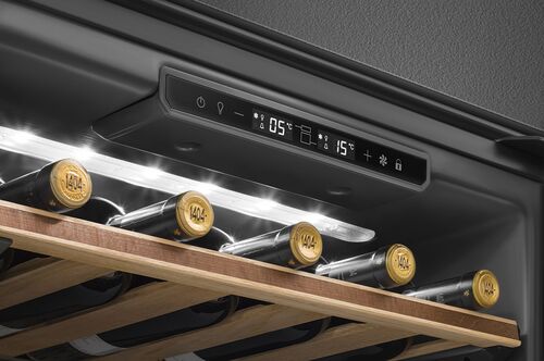 Винный шкаф Smeg CVI129G Винный шкаф Smeg CVI129G