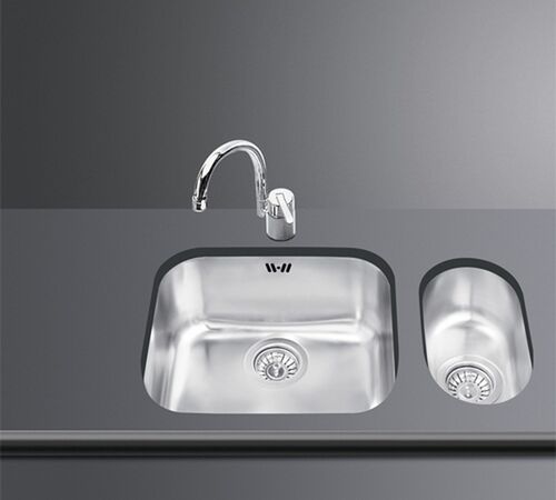 Мойка Smeg UM50 Нержавеющая сталь, матовый Мойка Smeg UM50 Нержавеющая сталь, матовый