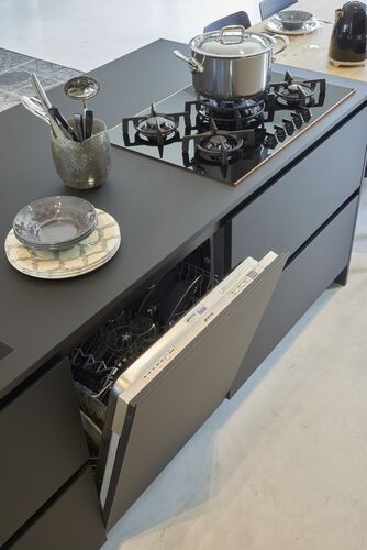 Варочная панель Smeg PV675CNR Варочная панель Smeg PV675CNR