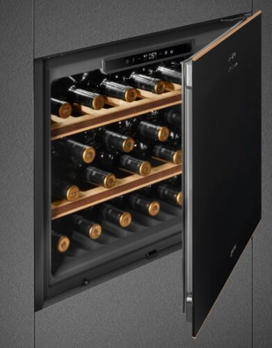 Винный шкаф Smeg CVI621NR3 Винный шкаф Smeg CVI621NR3