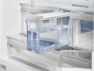 Подсветка Natural Plus Blue Light в контейнерах холодильников Smeg