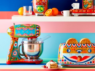 Планетарный миксер SMF03DGEU от SMEG и Dolce&Gabbana