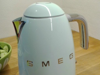 Блокировка включения без воды в чайниках SMEG