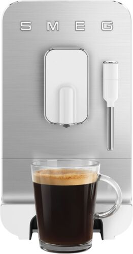Кофемашина Smeg BCC02WHMEU